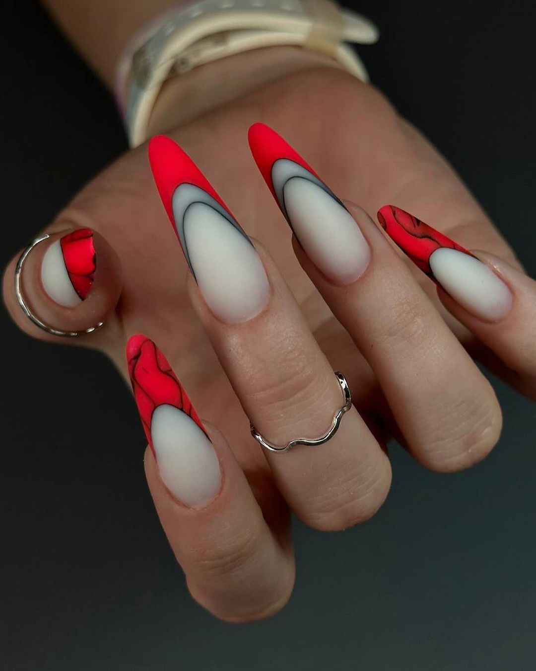 25 French Tip Nail Designs for a Chic Summer Style