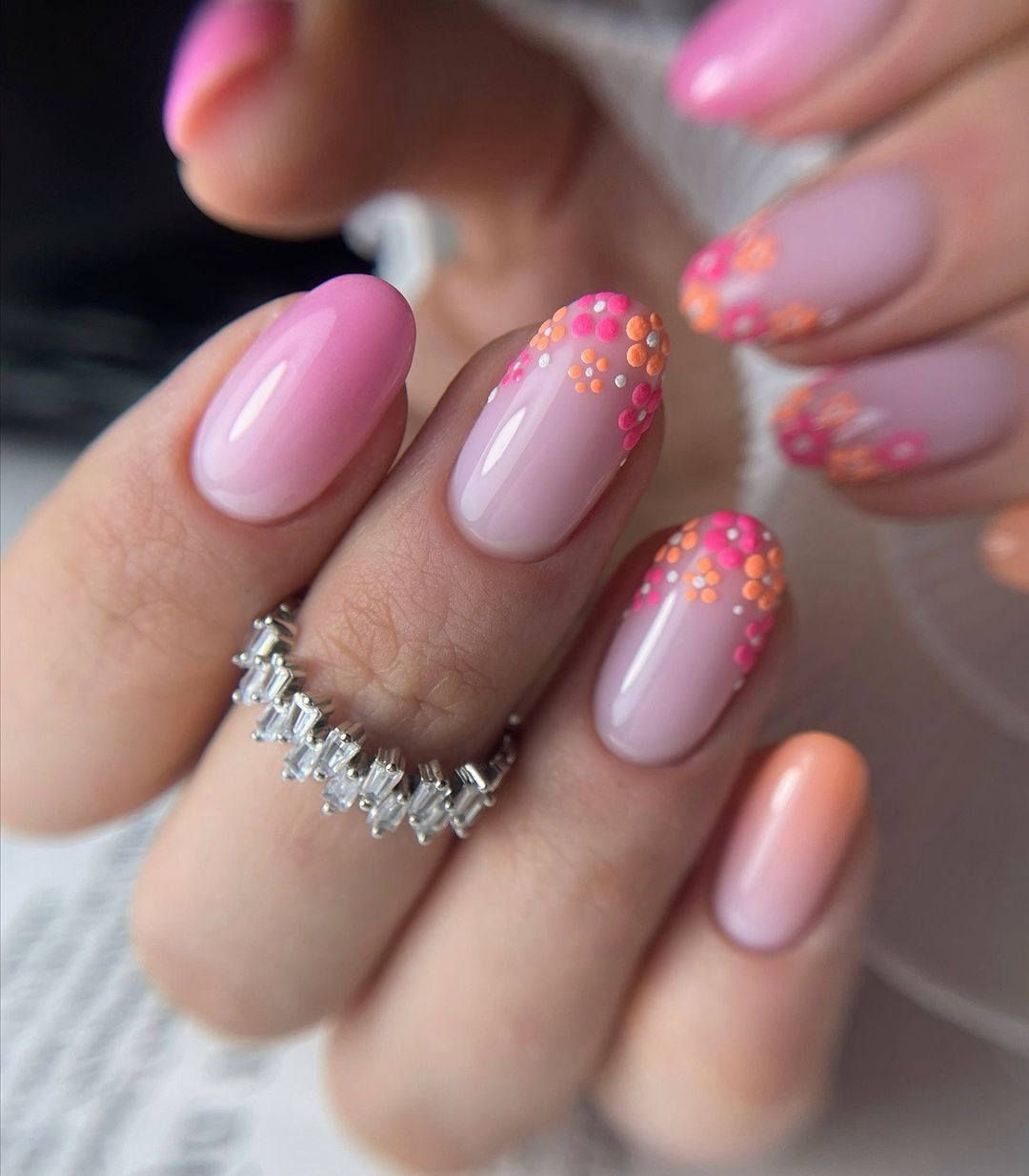 Sizzling Hot Designs: Summer Ombre Nails to Elevate Your Look