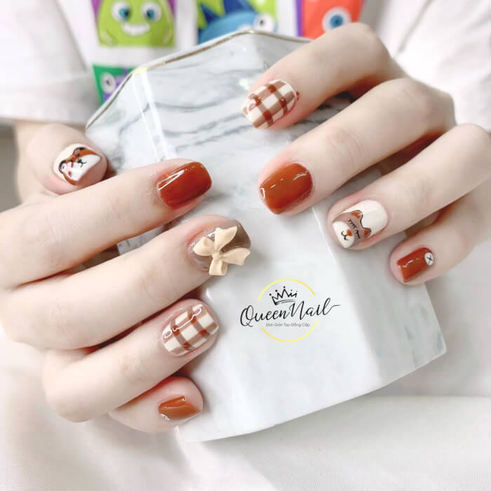 Cute Brown Nails