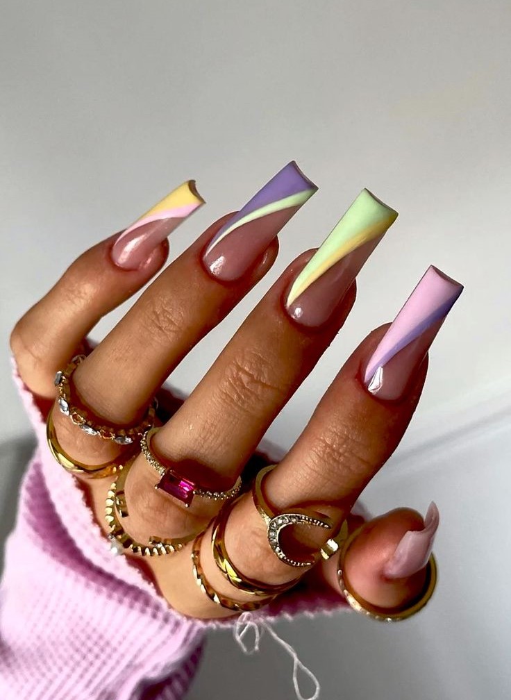 2024 Acrylic Summer Nails: Nail the Trendiest Looks