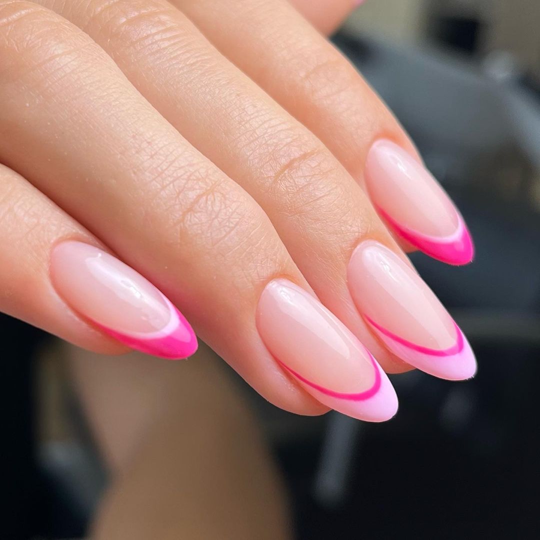 Sizzling Summer Almond Nails: Colorful Designs and Ideas