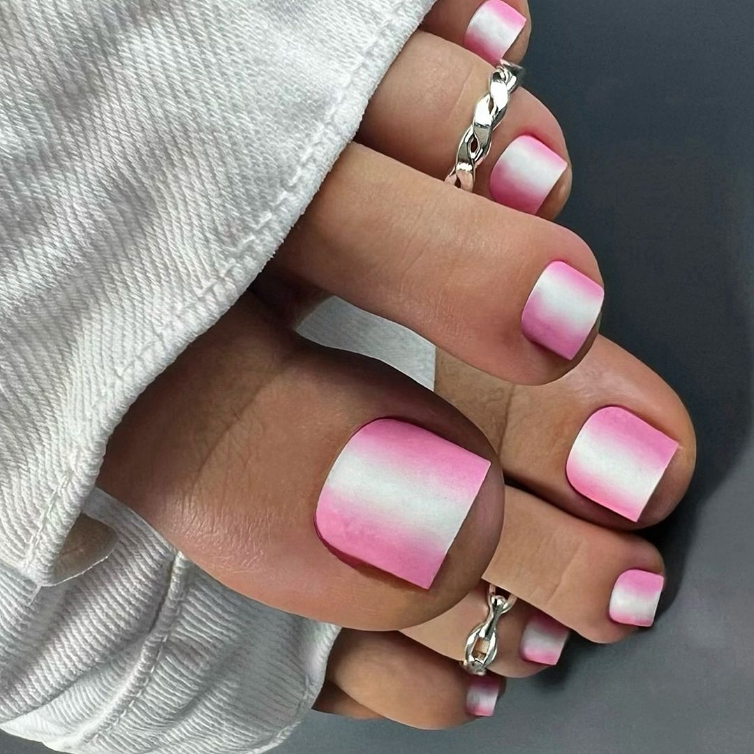 Dive into Summer Vibes: 29 Pedicure Designs to Make Your Toes Pop!