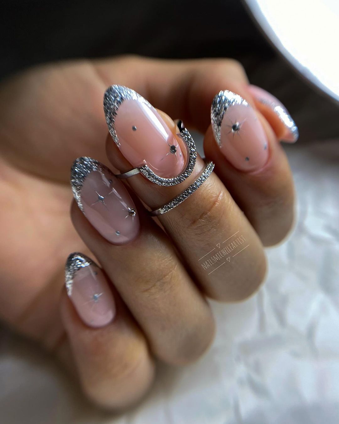 25 French Tip Nail Designs for a Chic Summer Style