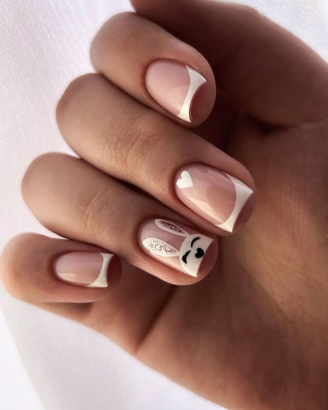 25 French Tip Nail Designs for a Chic Summer Style