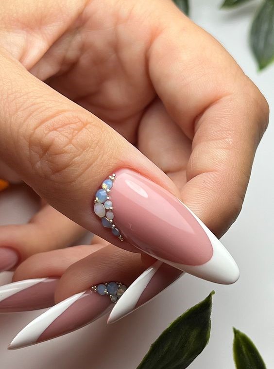 2024 Acrylic Summer Nails: Nail the Trendiest Looks