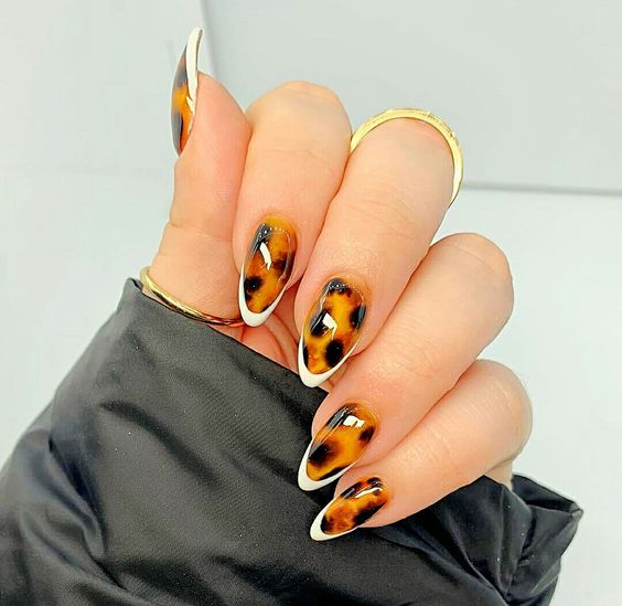 2024 Acrylic Summer Nails: Nail the Trendiest Looks