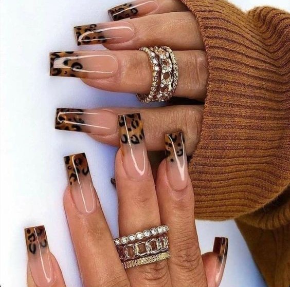 2024 Acrylic Summer Nails: Nail the Trendiest Looks