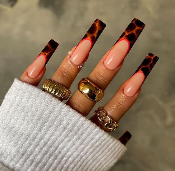 2024 Acrylic Summer Nails: Nail the Trendiest Looks