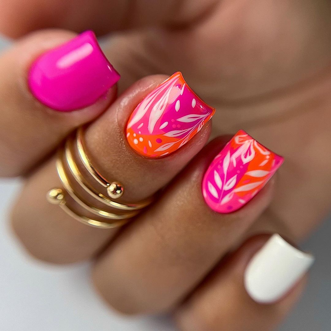 Trendy Acrylic Colors and Designs for Your Summer Nail Inspiration