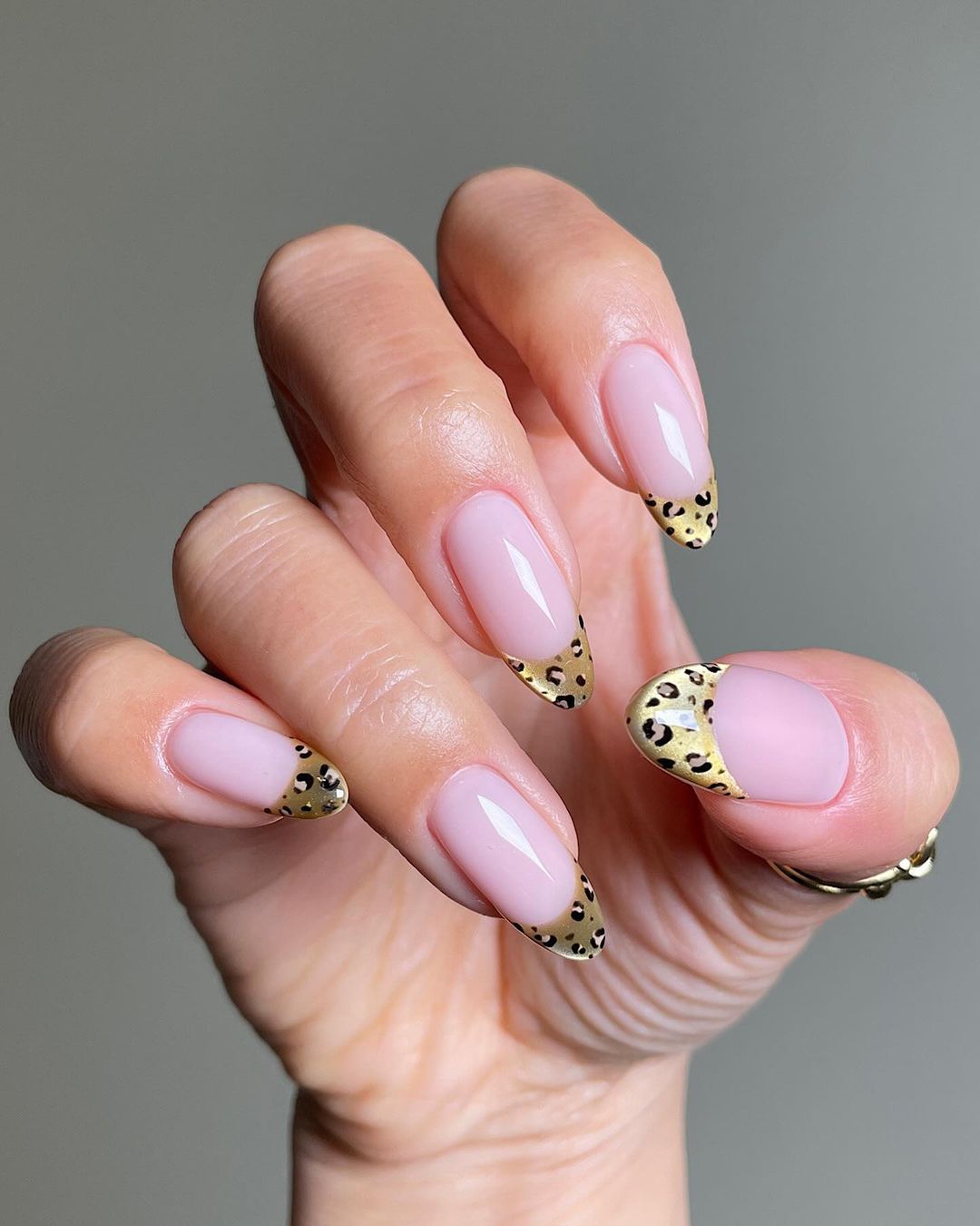 25 French Tip Nail Designs for a Chic Summer Style