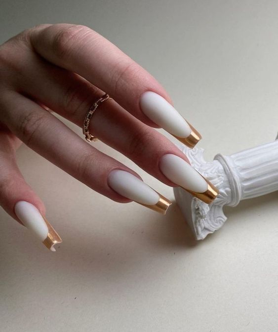 2024 Acrylic Summer Nails: Nail the Trendiest Looks