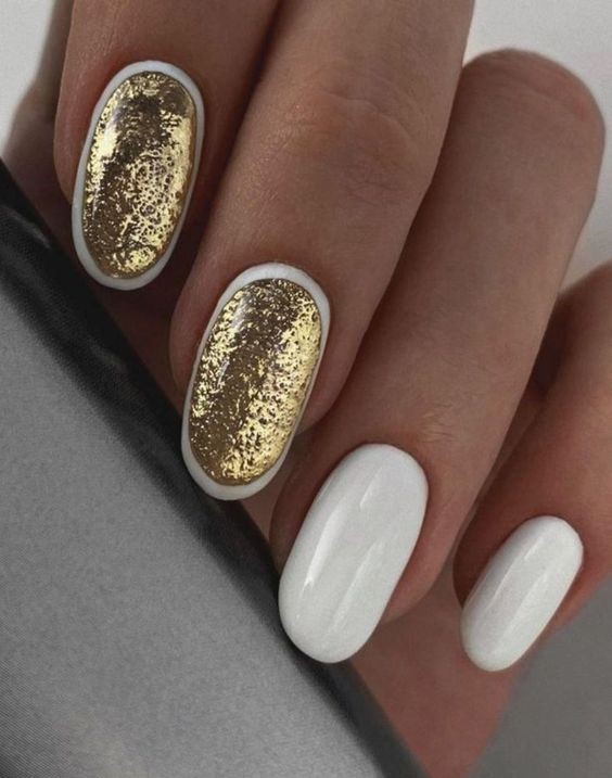 2024 Acrylic Summer Nails: Nail the Trendiest Looks