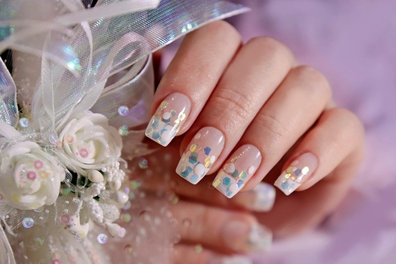 10+ các mẫu nail lấp lánh kim tuyến HOT nhất cho mùa hè