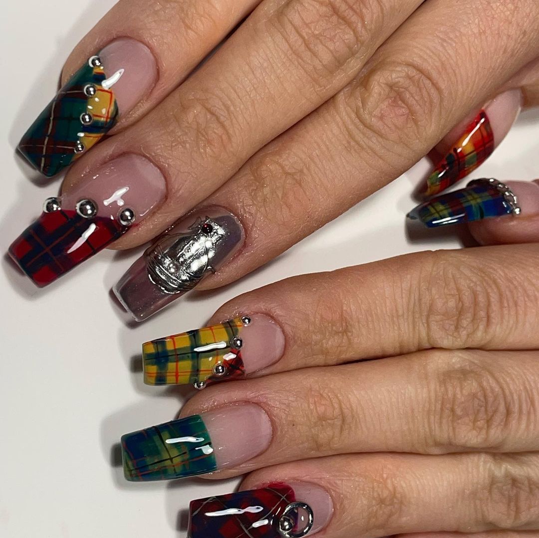 25 Trendy Ideas for Fall Plaid Nails 2024