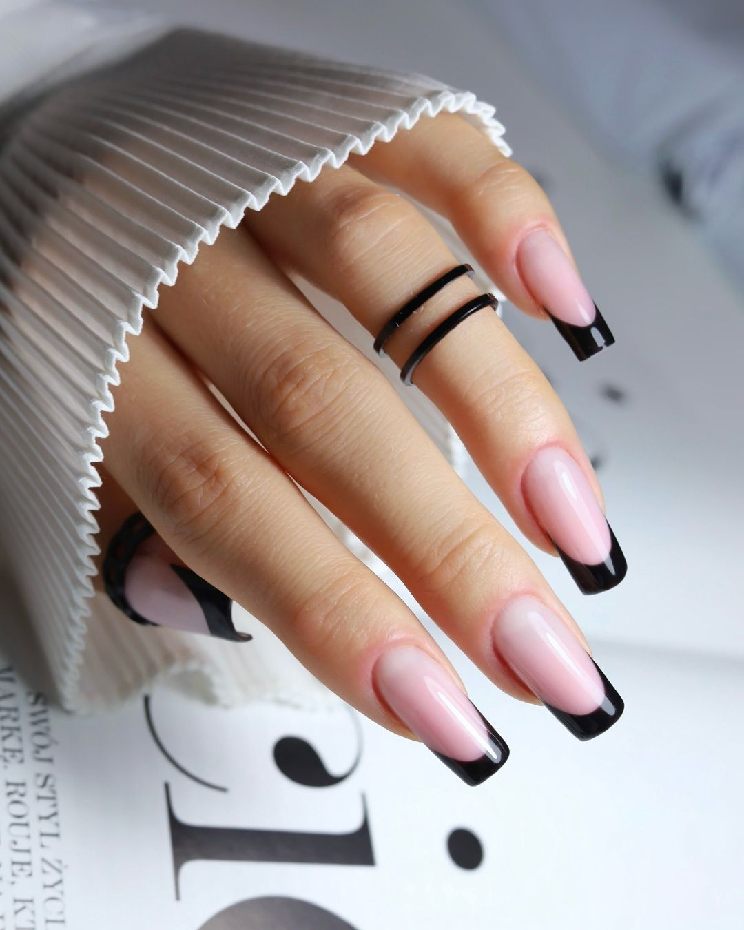 29 Stunning Ideas for Black Fall Nails 2024