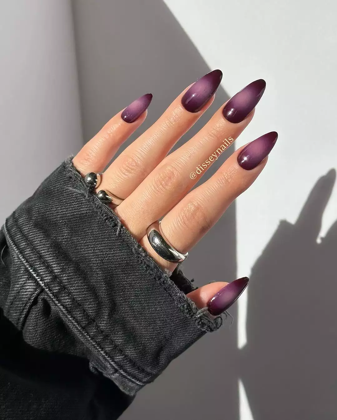 Vampire Vibes Aura Nails