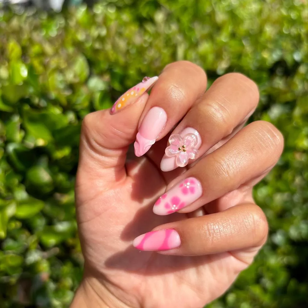 Aura Accents Aura Nails