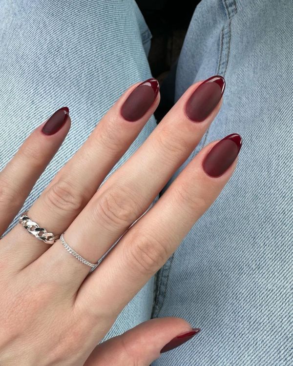 Glossy French Tips on a Matte Base