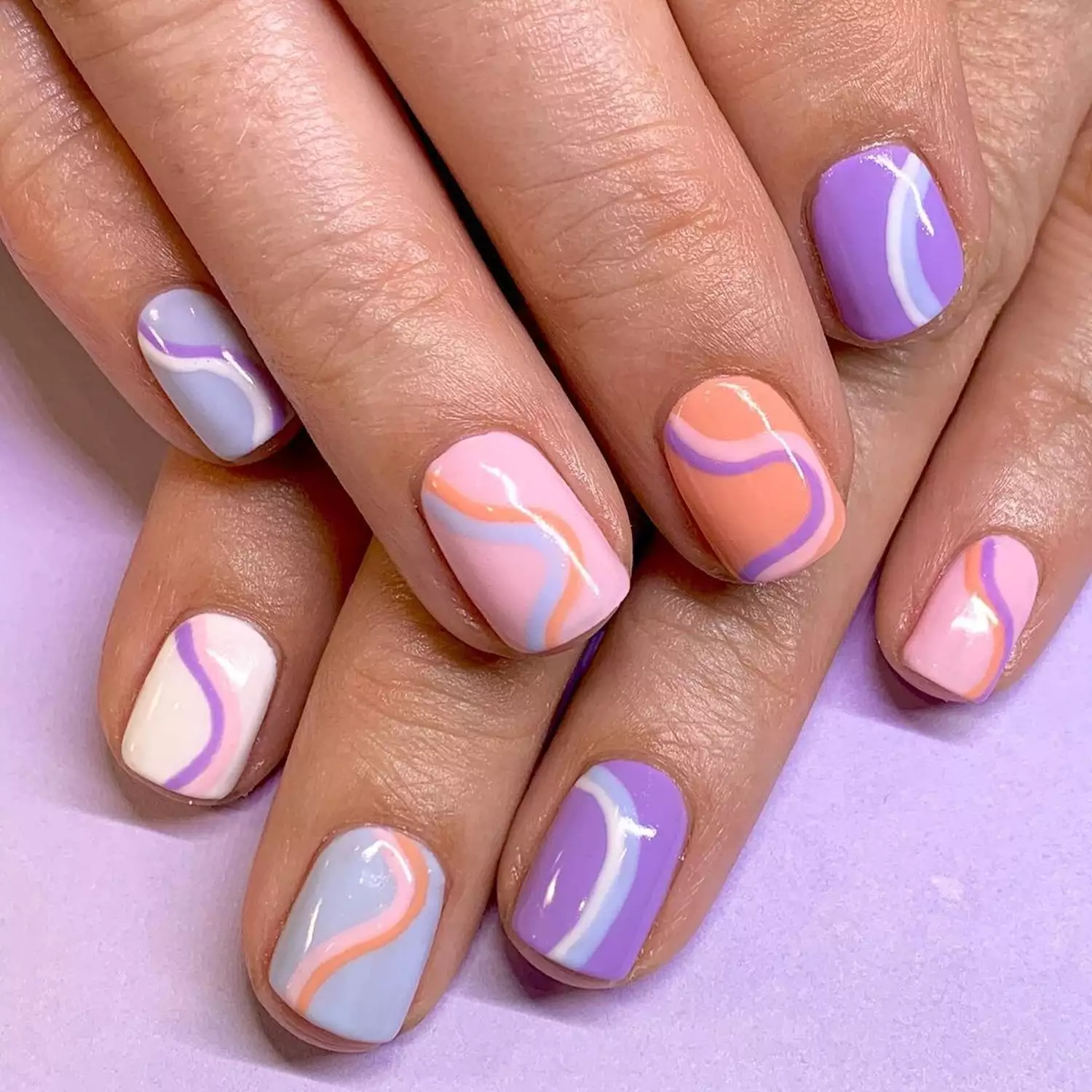 Pastel Squiggle manicure