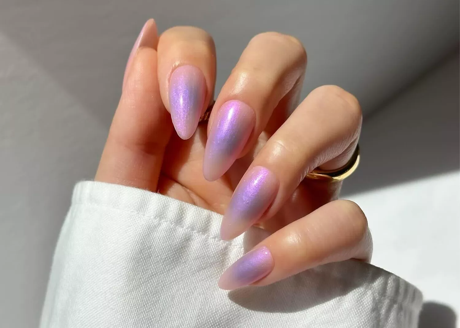 Aura Nails