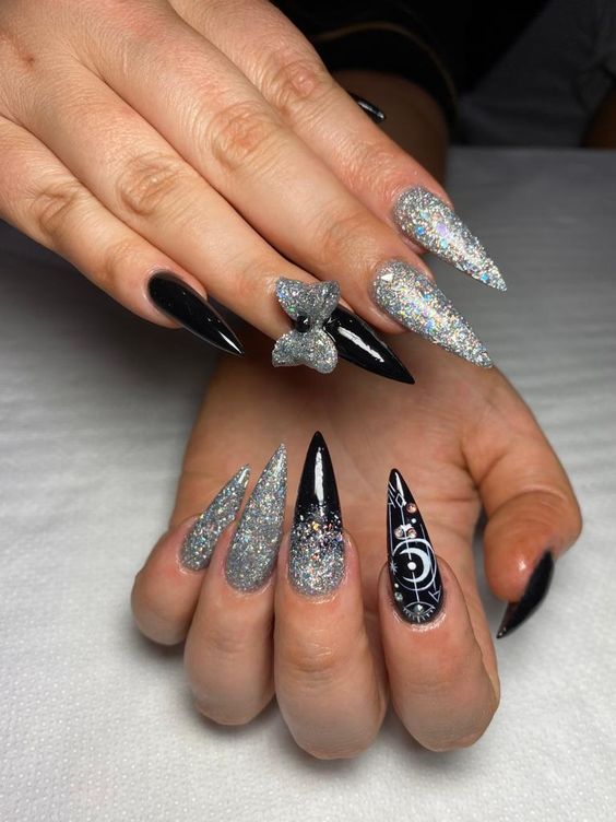 18+ Stunning Silver And Black Nail Designs 2023