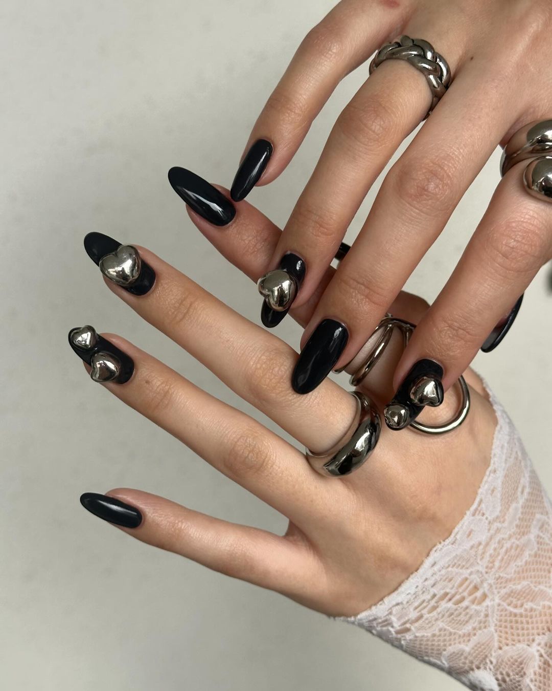 29 Stunning Ideas for Black Fall Nails 2024