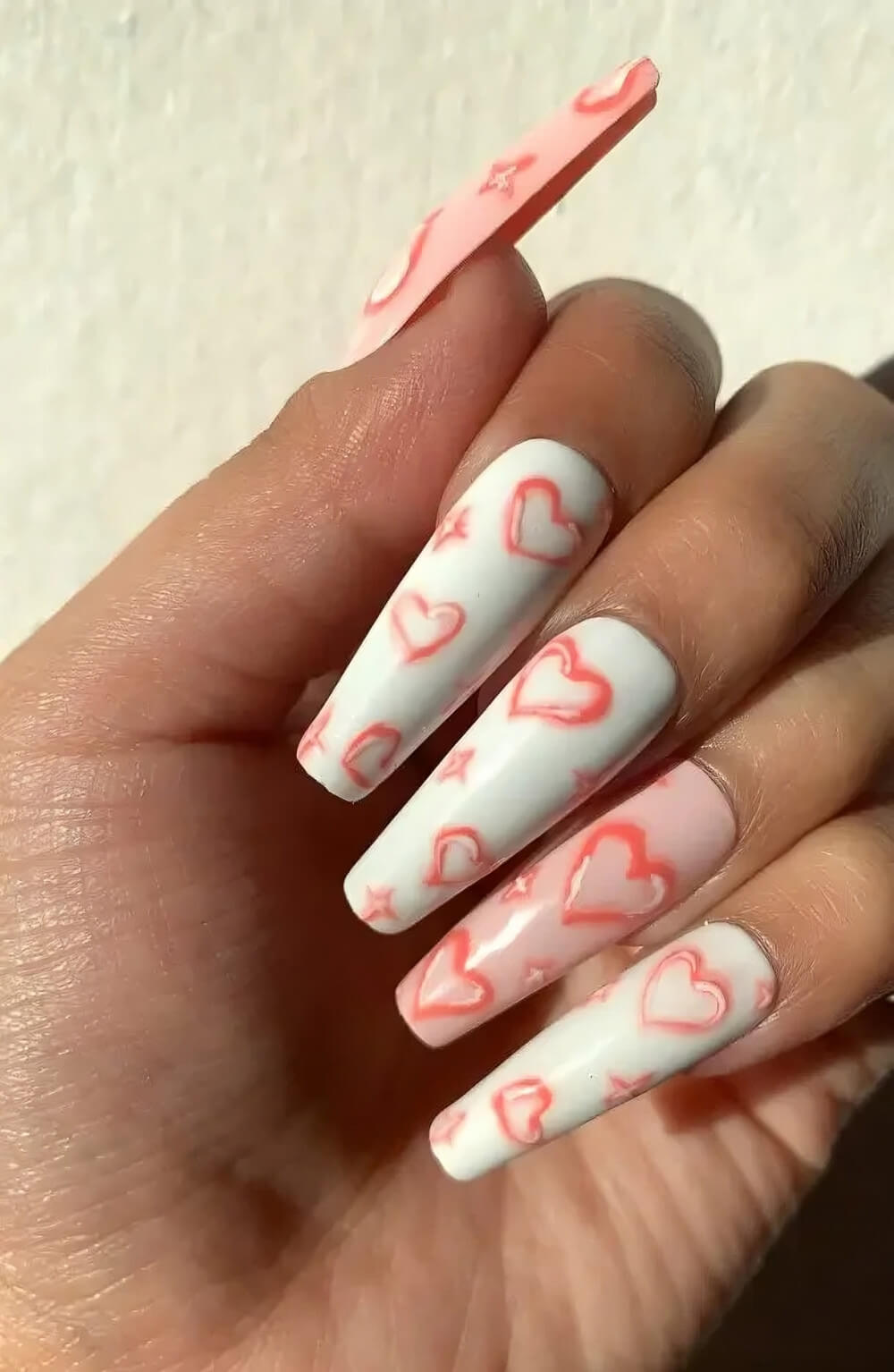 30 Stunning 90s-Inspired Nail Art Designs To Take You Down The Memory Lane - 235