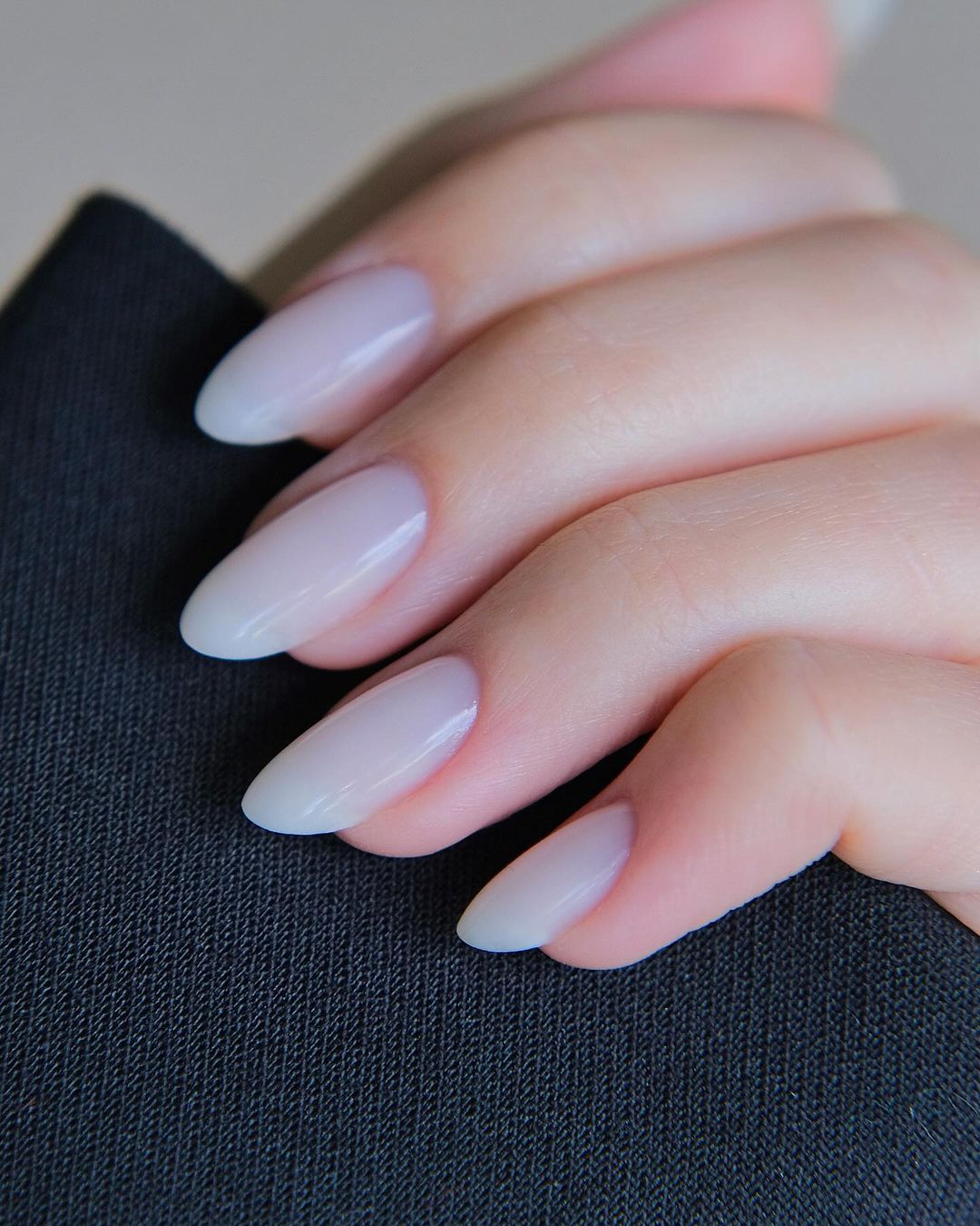 29 Elegant Ideas for Nude Fall Nails 2024