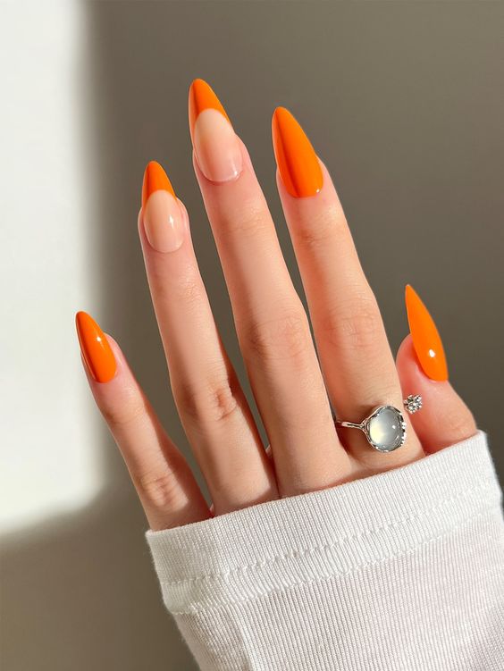 Orange Nails  - Colorblock Tape Nail File