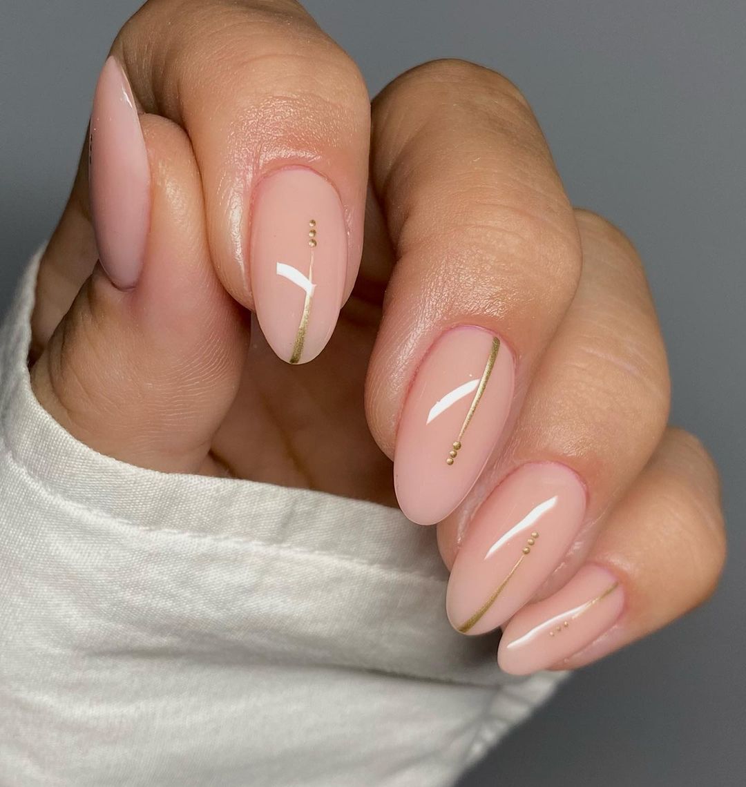 29 Elegant Ideas for Nude Fall Nails 2024