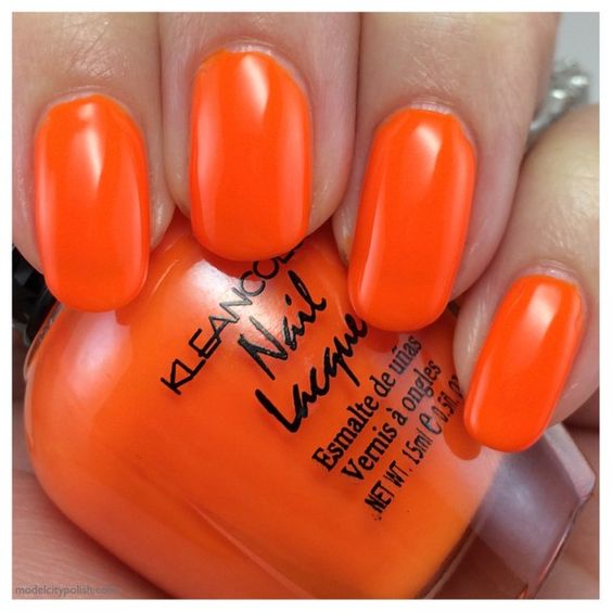 Orange Nail - Kleancolor Neon Orange