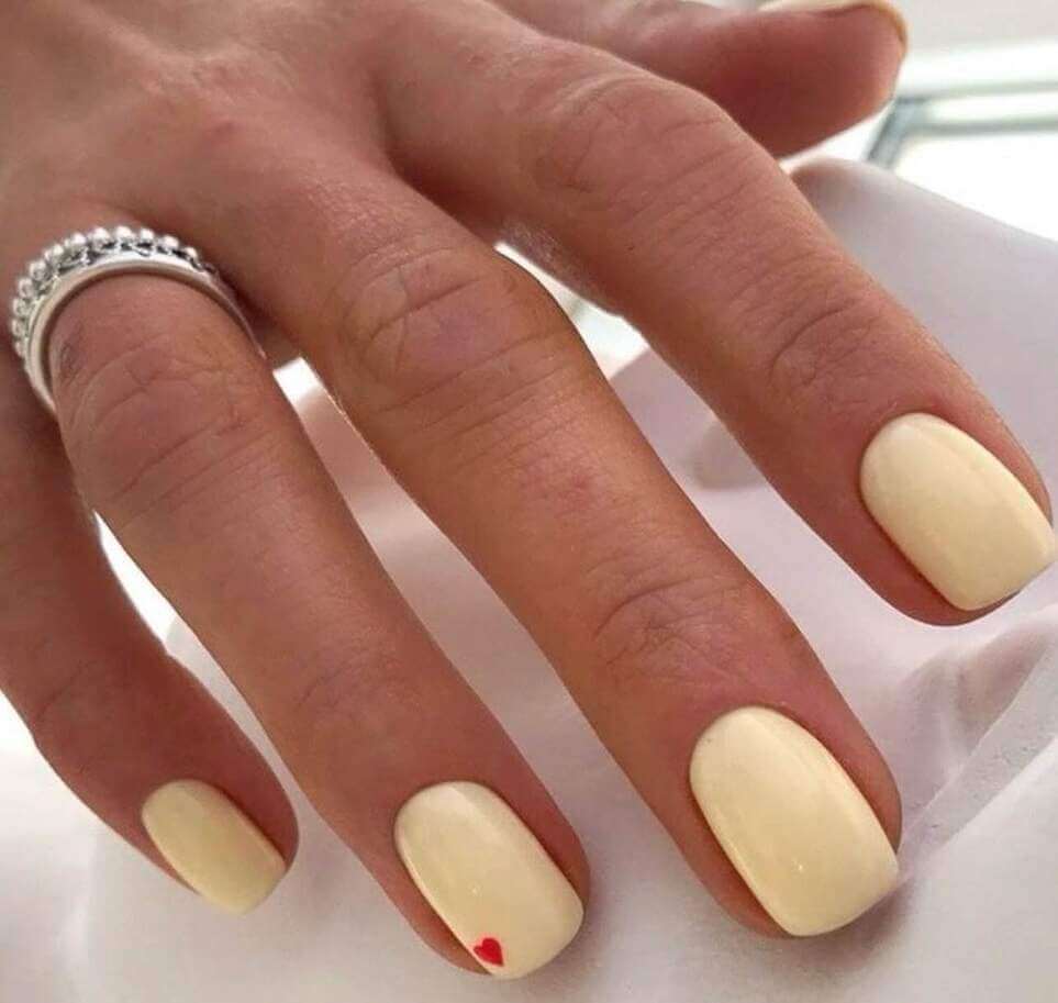 butter yellow nails