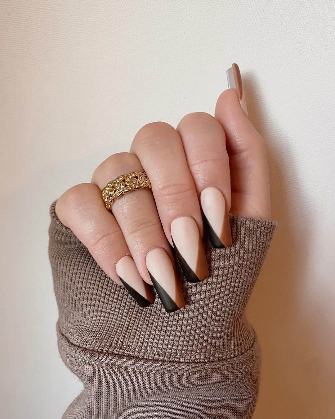 Cute Fall Nail Designs Black & Brown