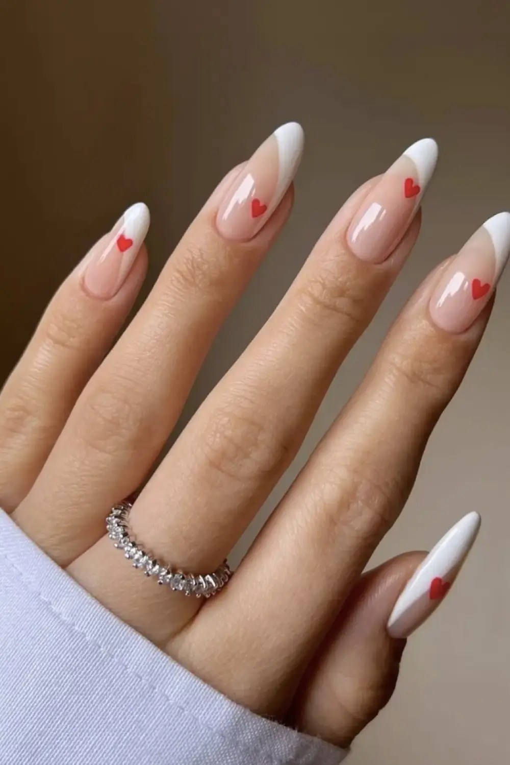 Heart nails Design valentines Oval white and red manicure