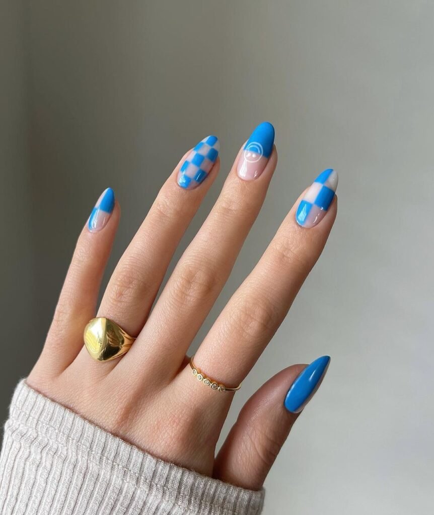 Blue Checkered Design Short Manicure