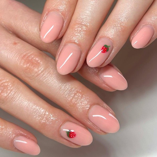 Lip Gloss Straberry summer Nails