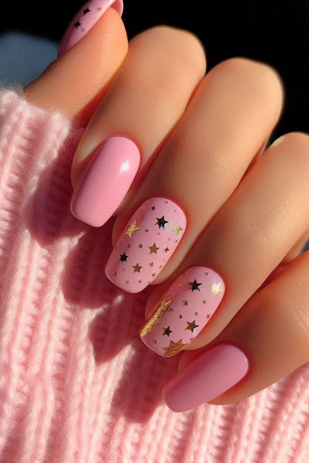 This Christmas, pink is making a splash as a standout fashion trend, and your nails are no exception!  Embrace the holiday spirit with one of these 21 stylish pink Christmas nail designs.  Gold, white, cute, short, simple, red, girly, silver, easy, classy, snowflake, bow, long, subtle, santa hat, and white, and red, glitter, and gold, and white glitter, and green, almond, and silver, and blue.