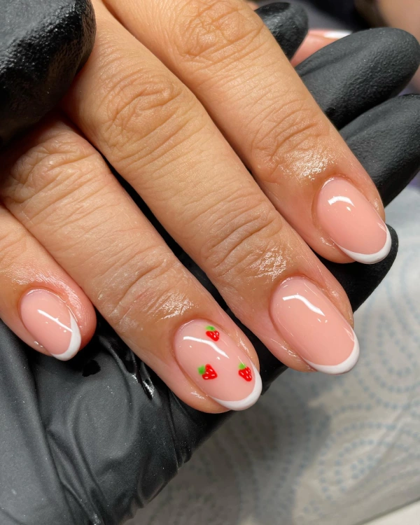 micro manicure with straberries