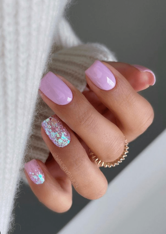 simple short pink glitter nails. summer nails pink. spring nails designs. short nail ideas.