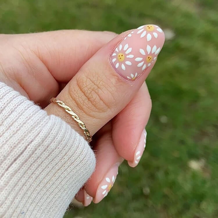 sunflower nails