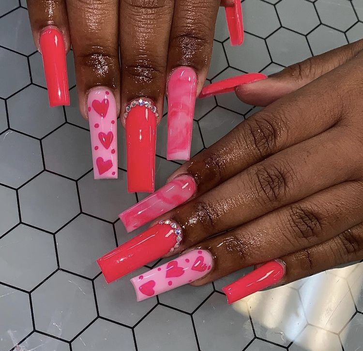 Elegant and Simple: Pastel Pink Short Nail Designs for Dark Skin