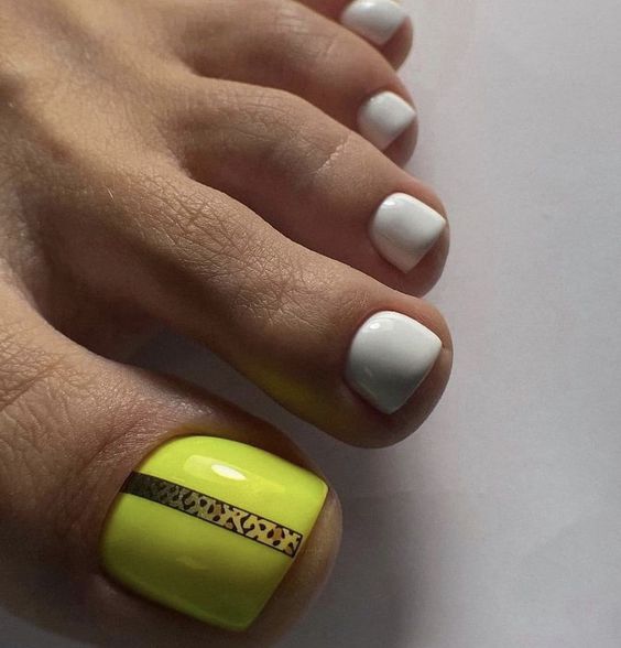 Intriguing Toes: A Journey Through Summer Pedicure Designs 25 Ideas