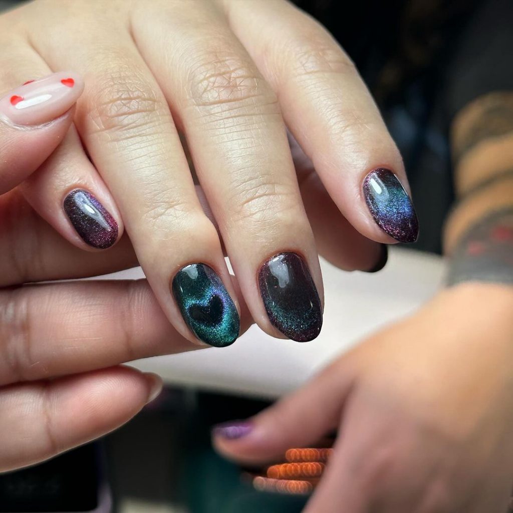 Fall Cat Eye Nails 25 Ideas: Captivating Designs