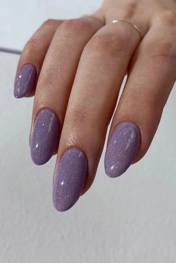 Spring 2024's Chic Oval Nail Trends 15 Ideas