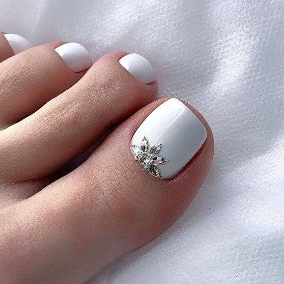 Summer White Toe Nail Designs 25 Ideas: A Fresh Pedi on the Block