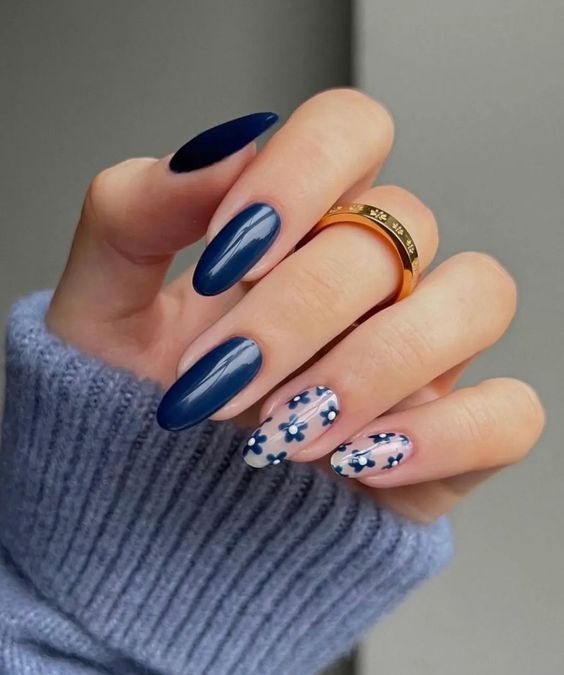 Spring 2024's Chic Oval Nail Trends 15 Ideas