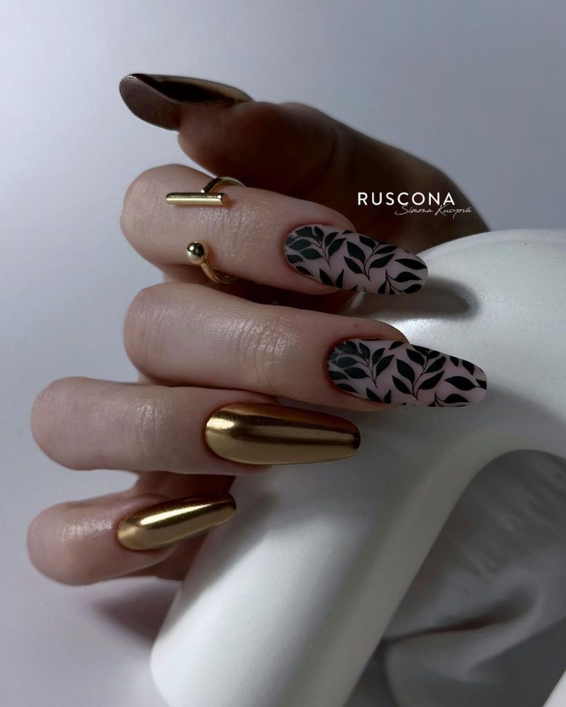 Fall Acrylic Nails 2024: Trendy Designs and 25 Ideas