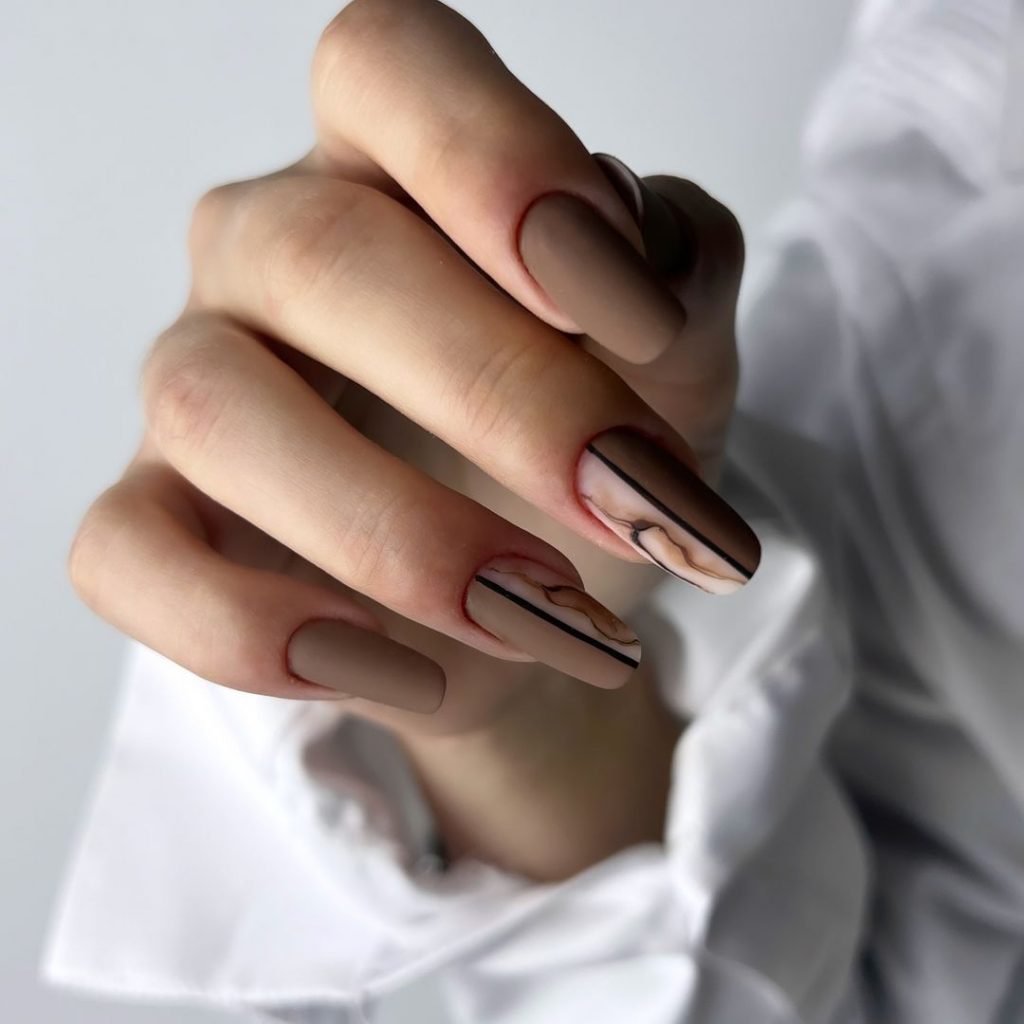 Simple Fall Nail Designs 25 Ideas: Embrace Autumn Elegance