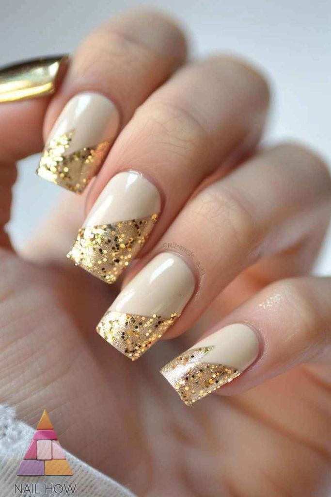 fall nail designs 227 https://nailhow.com/fall-nail-designs/