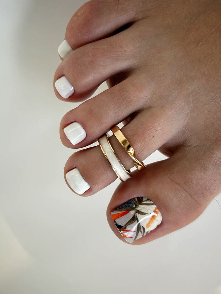 Intriguing Toes: A Journey Through Summer Pedicure Designs 25 Ideas